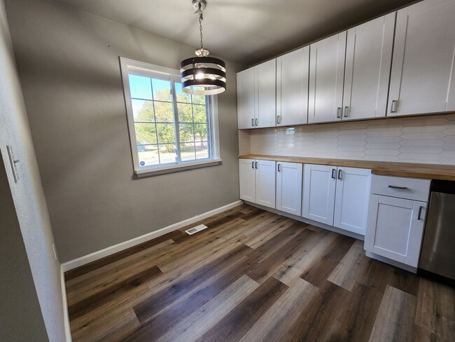 Building Photo - Duplex Located near Fort Carson!!