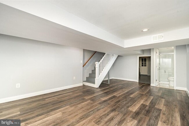 Building Photo - 218 Maryland Ave