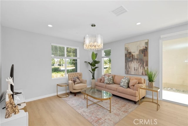 Building Photo - 136 Modjeska