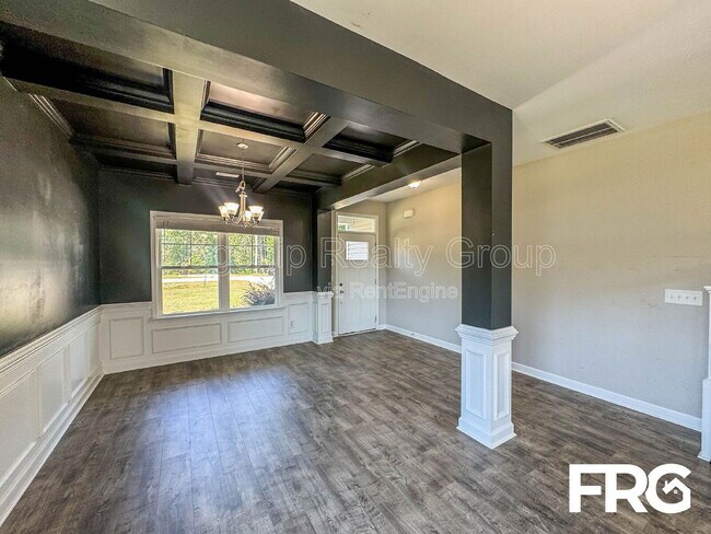 Building Photo - 208 Coffman Dr