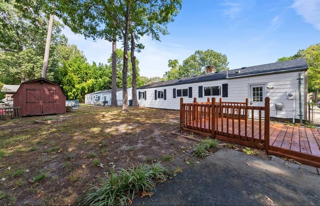Building Photo - 605 Presidential Blvd