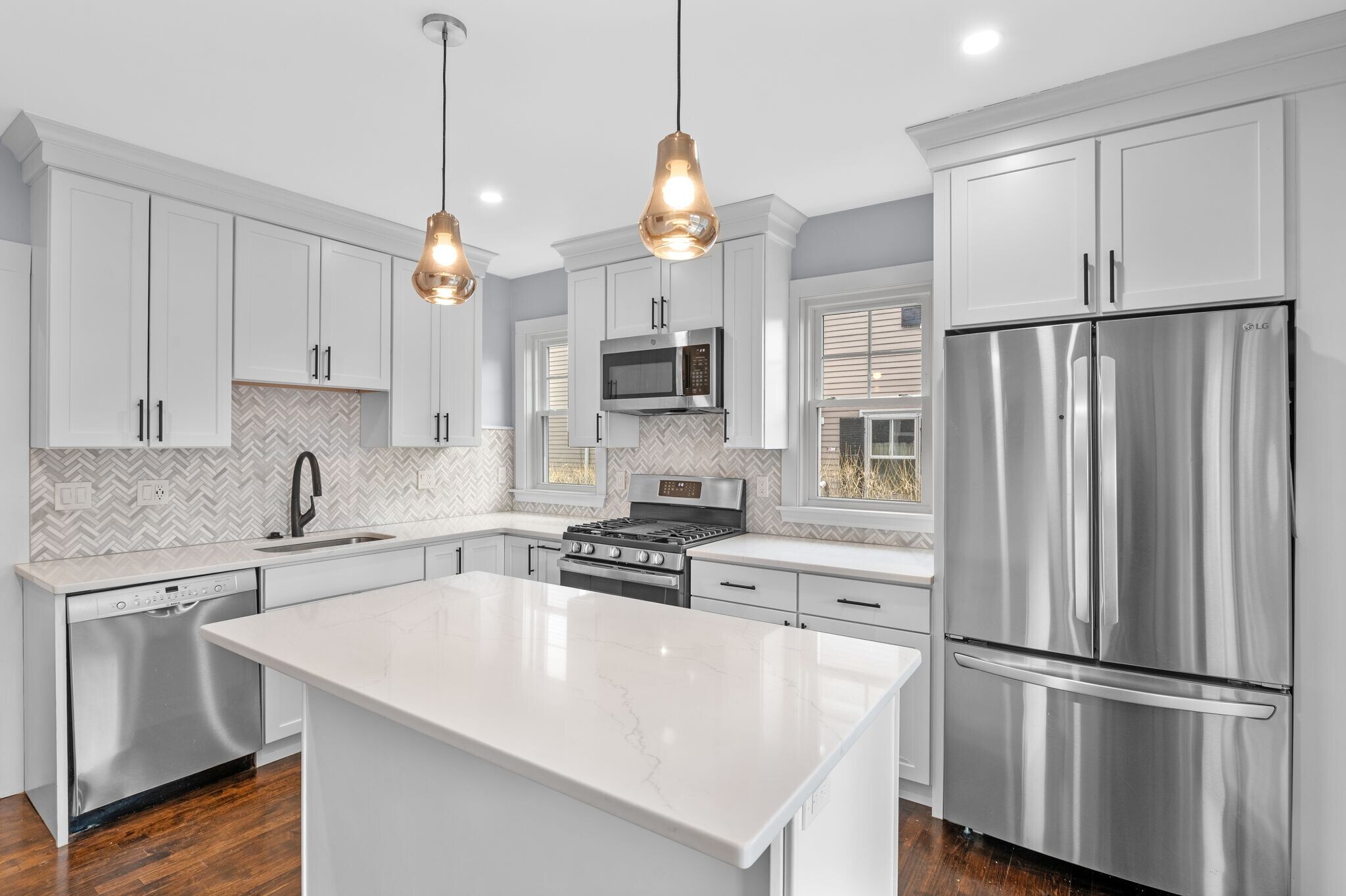 Building Photo - 41 Abbott St