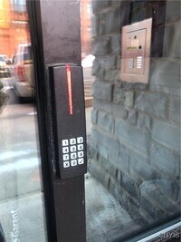 Building Photo - 721 N Clinton St