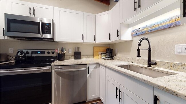 Building Photo - 7901 Boca Ciega Dr