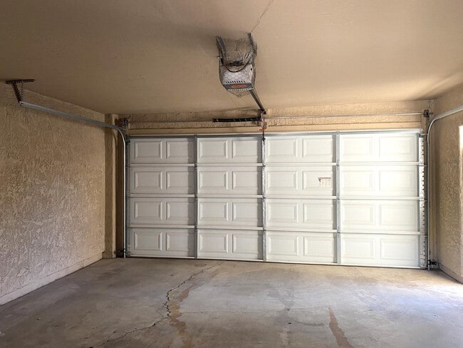 Building Photo - 6350 N 78th St