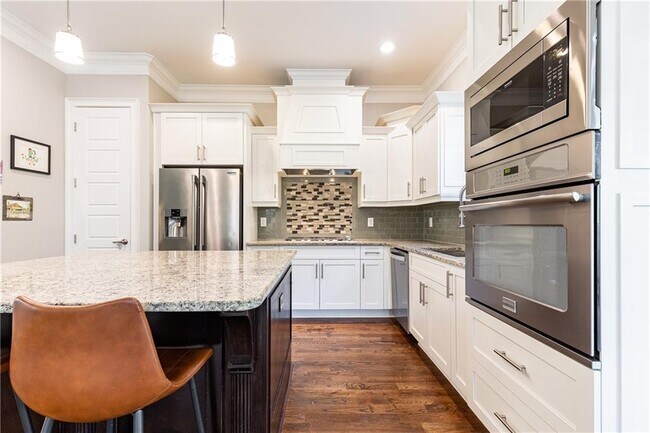 Building Photo - 3130 Chestnut Woods Dr