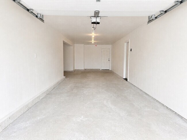 Building Photo - 57 Castine St