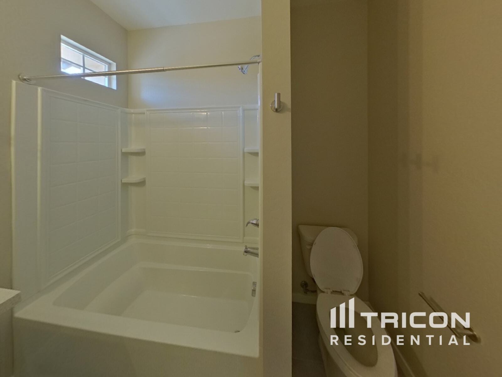 Building Photo - 4551 E Gary St