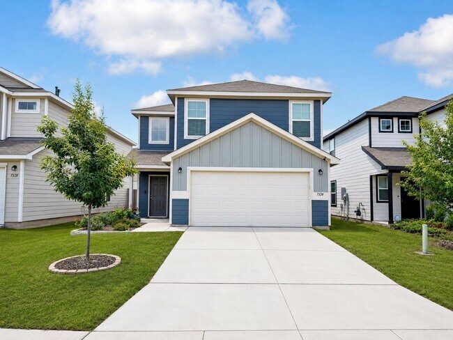 Building Photo - Beautiful 3 Bedroom Home in Winding Brook with Community Pool & Playground!  Conveniently located...