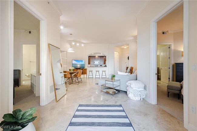 Building Photo - 2825 Palm Beach Blvd