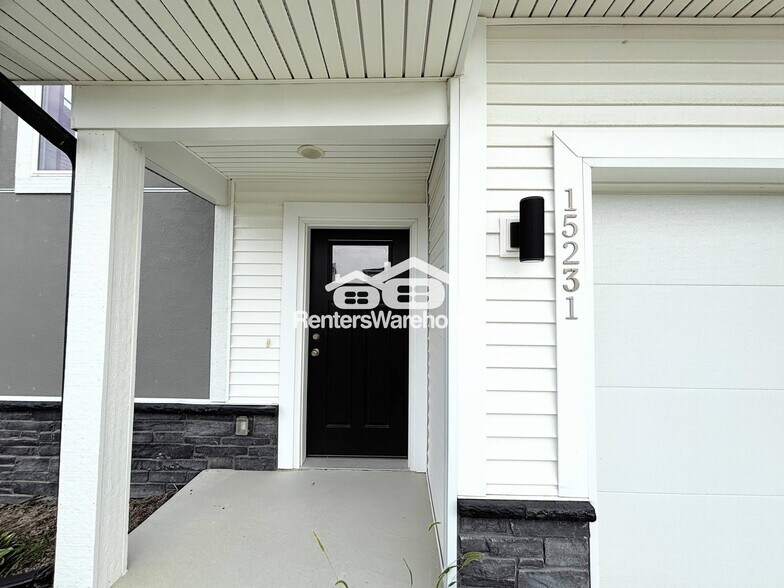 Building Photo - 15231 Deerview Dr