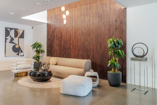 Building Photo - 1288 Howard St