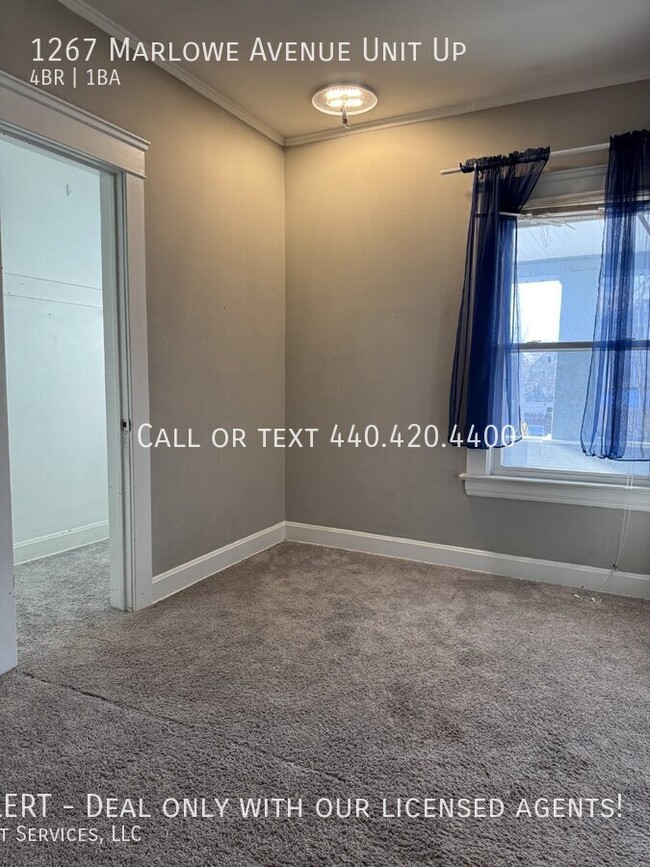 Building Photo - Updated 4 bed 1 bath 2 floors unit with a ...