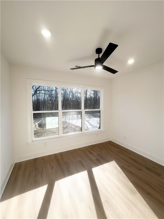 Building Photo - 32 Coalburn Dr