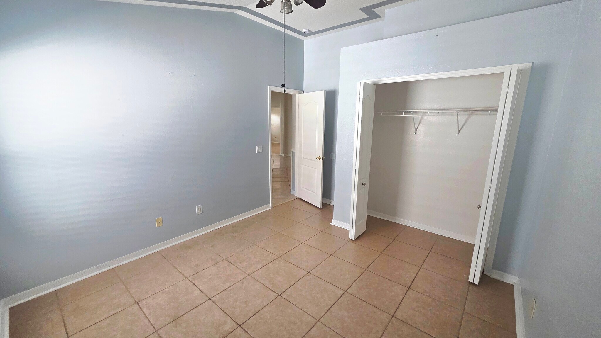 Building Photo - 9730 White Barn Way