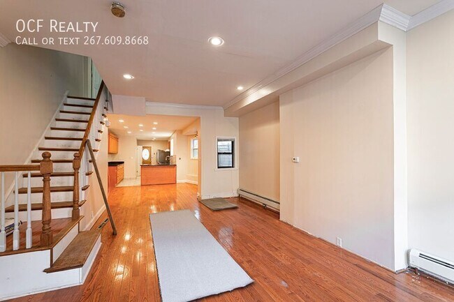 Building Photo - 1532 Christian St