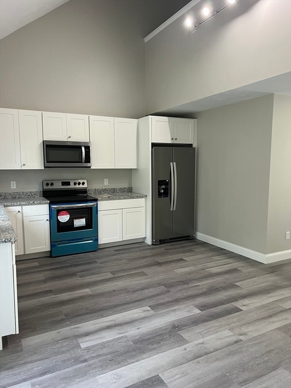 Building Photo - 5 Santana Wy