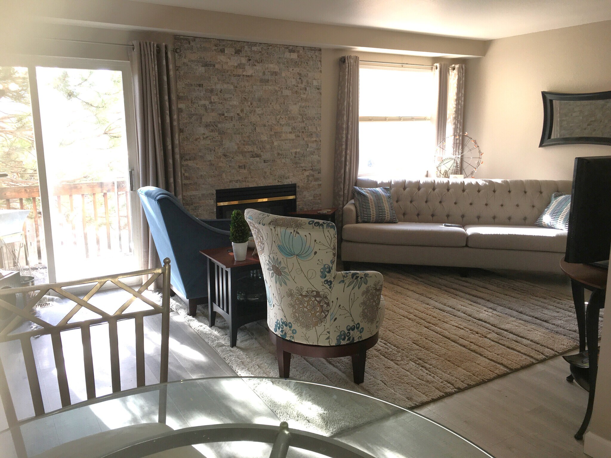 Building Photo - 927 Parker Dr