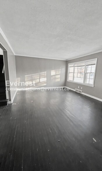 Building Photo - 7316 The Paseo