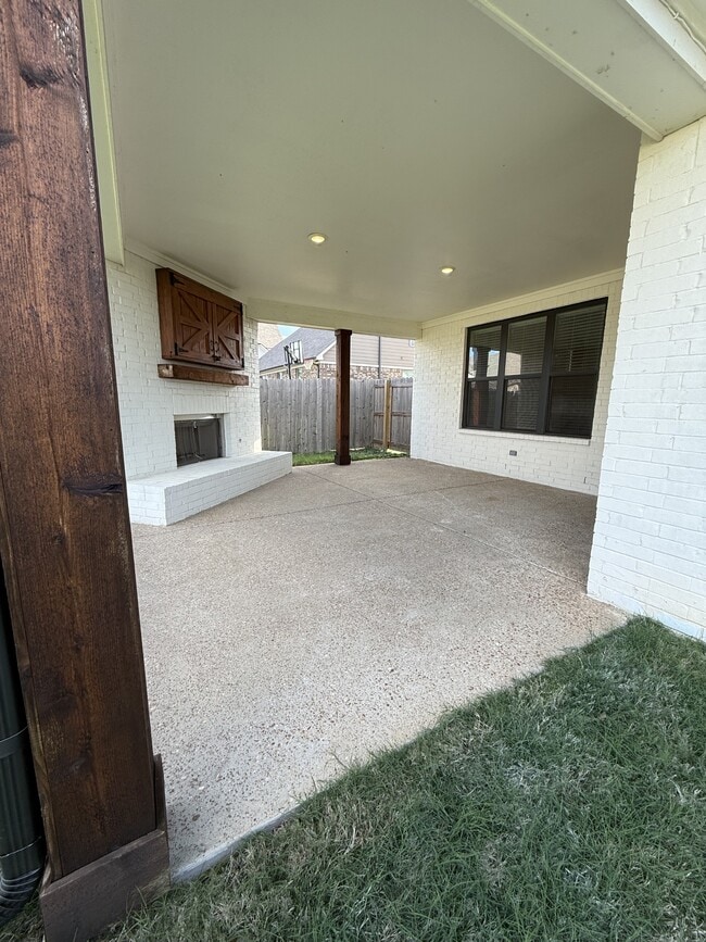 Building Photo - 4320 John Wood Ln