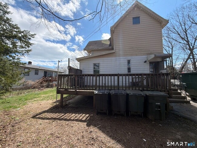 Building Photo - 316 W Main St