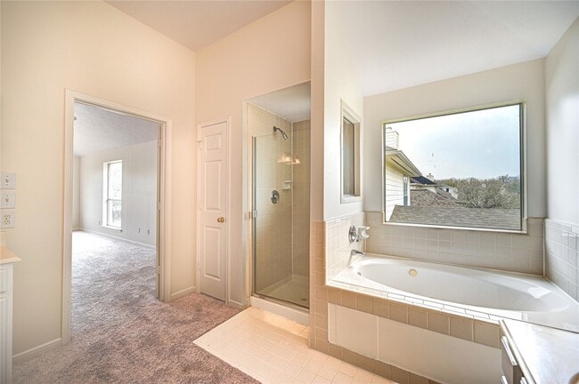 Building Photo - 11906 Dinosaur Valley Dr