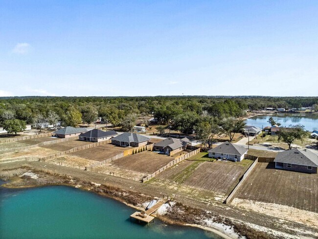 Building Photo - 7911 Twin Lake Dr