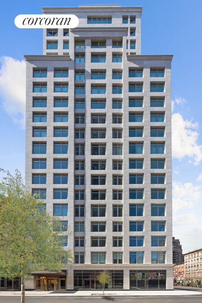 Building Photo - 300 E 83rd St