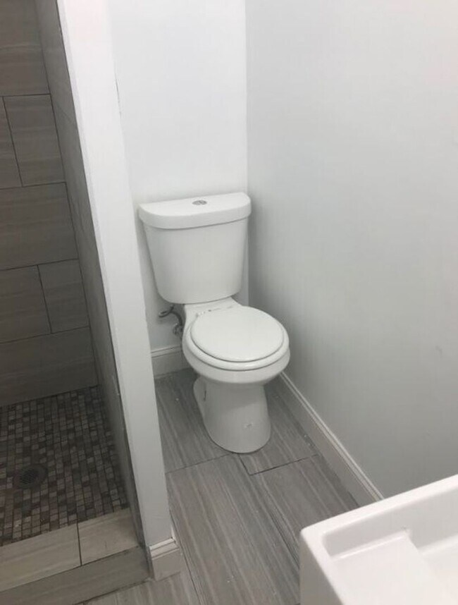 Building Photo - 3326 N 17th St