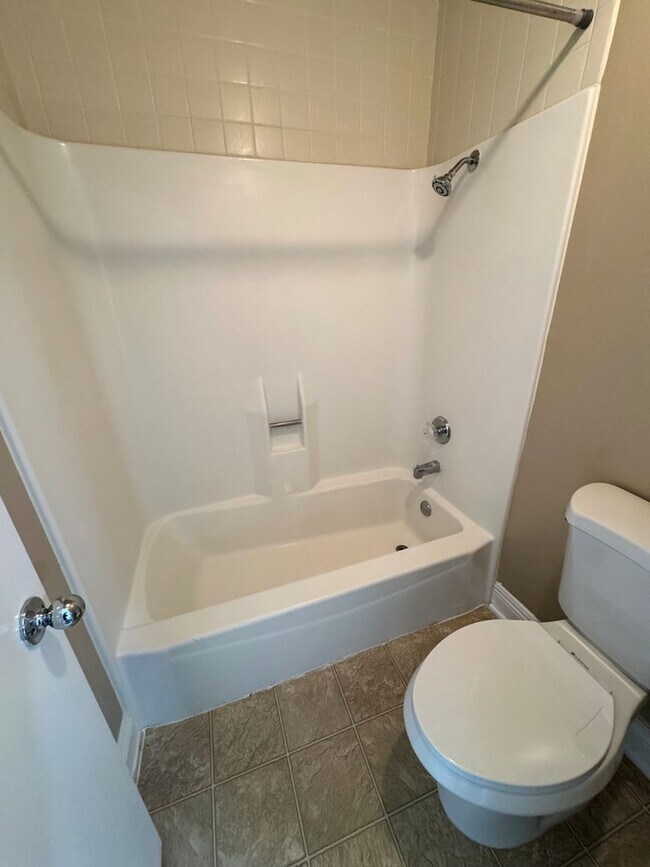 Building Photo - 7313 Unicorn Cir