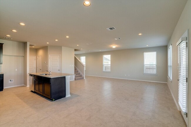 Building Photo - 170 Bright Flora Ln