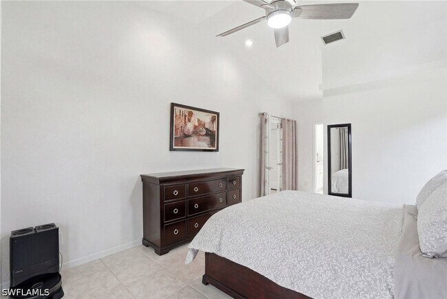 Building Photo - 132 Bordeaux Cir