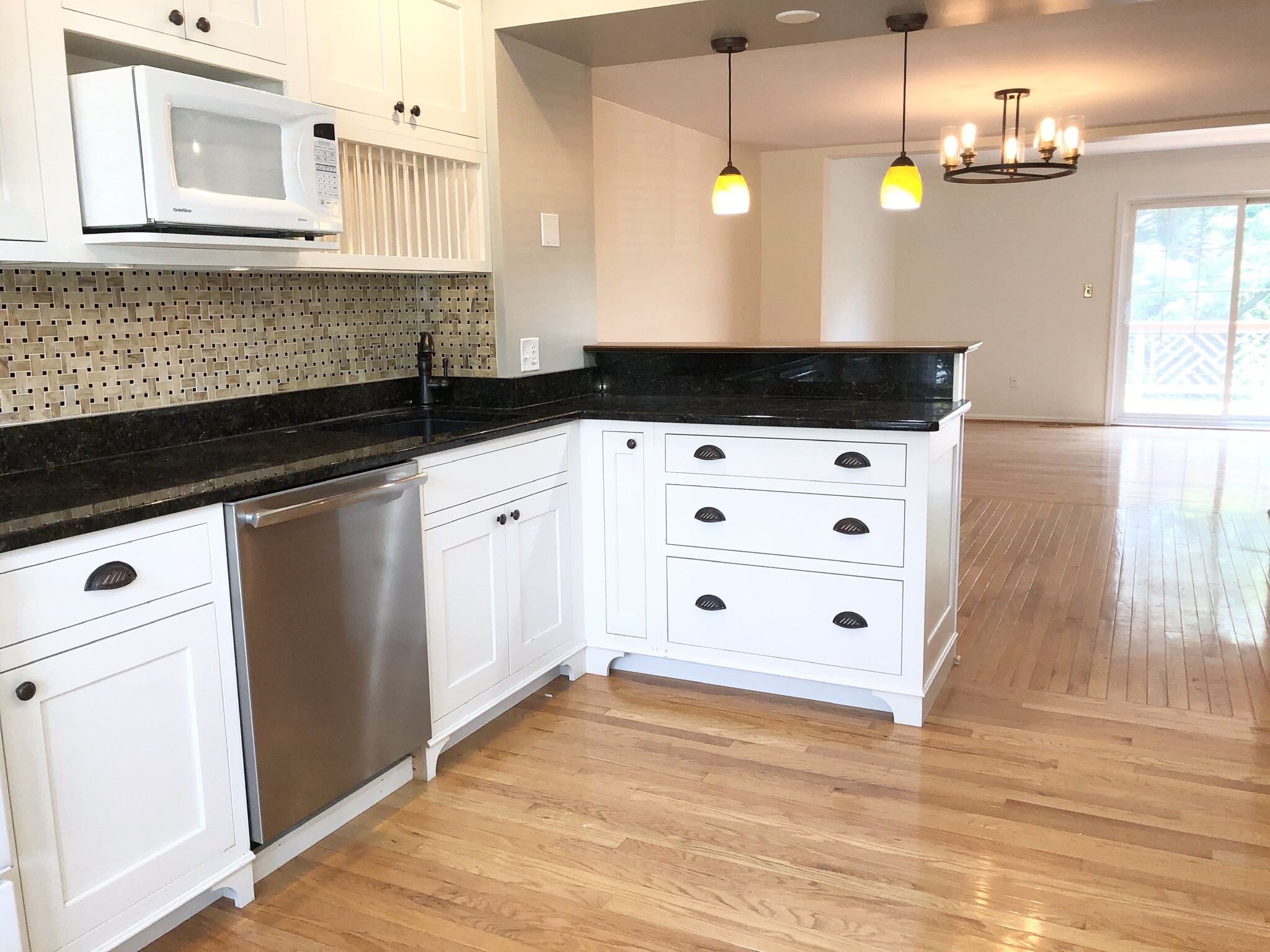 Building Photo - 10 Donagh Ct