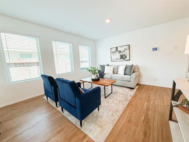 Building Photo - 22166 Birchfield Grv Ln