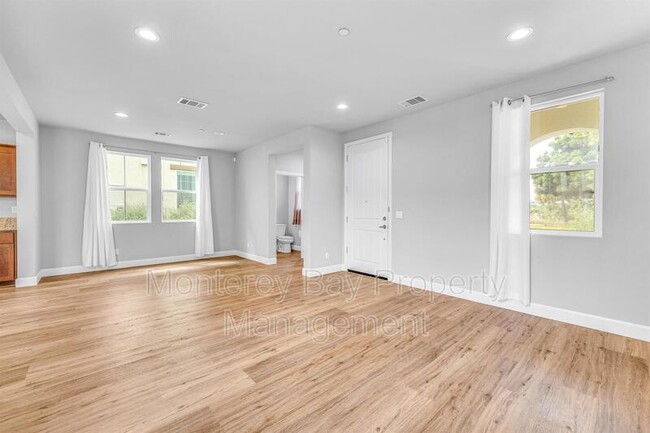 Building Photo - 589 Rosa Monte Wy