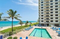 Building Photo - 3215 S Ocean Blvd