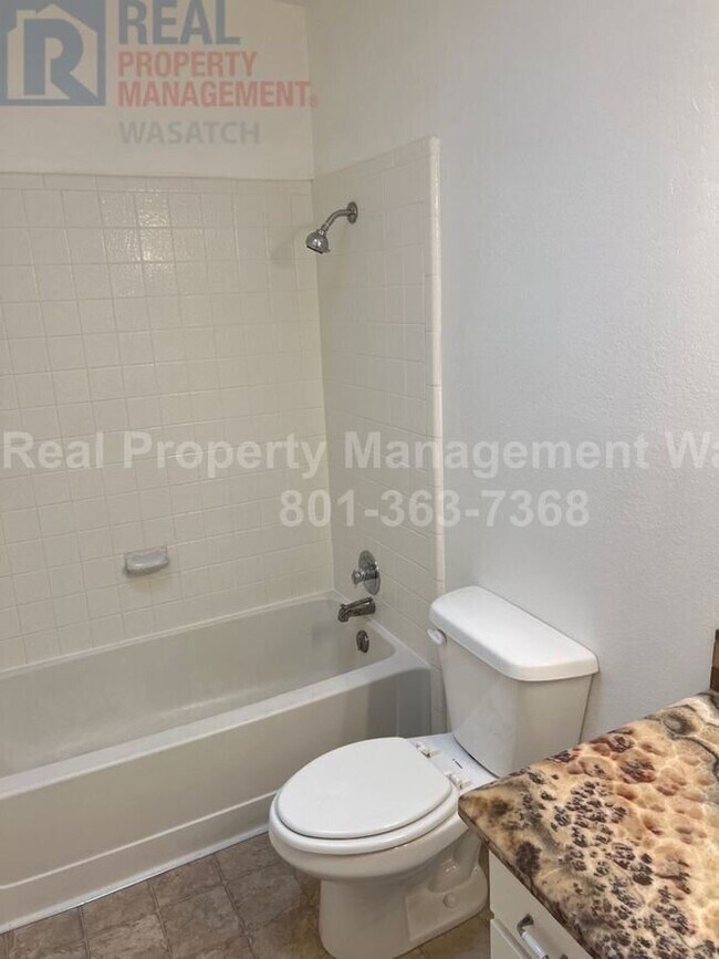 Building Photo - 835 S 835 E