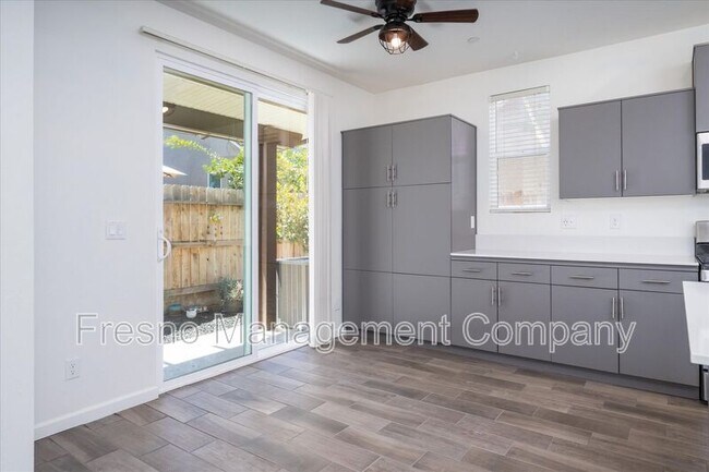 Building Photo - 3740 Highpark Way