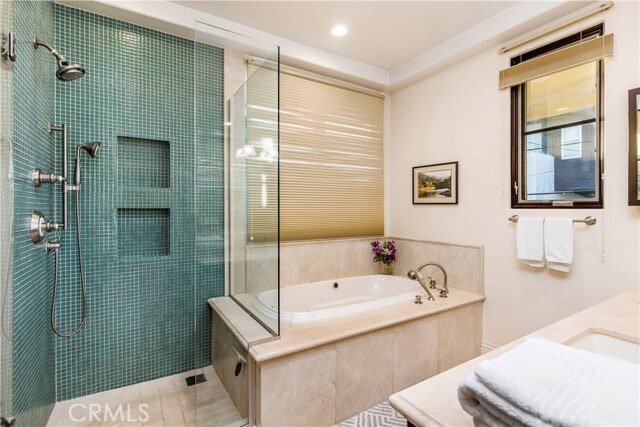 Building Photo - 320 33rd St