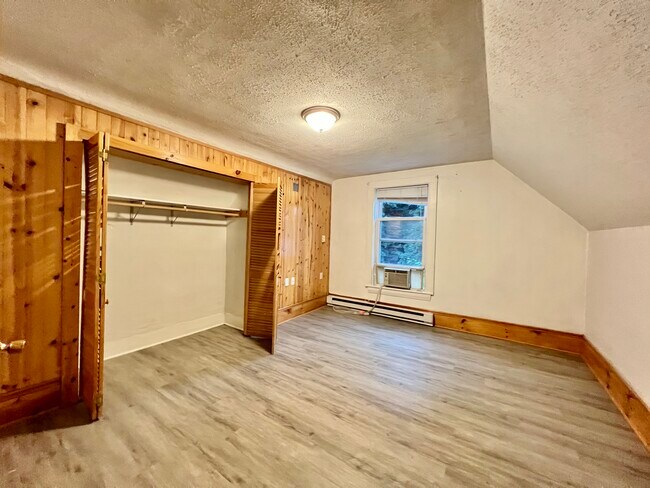 bedroom #2 - 198 Mount Vernon St