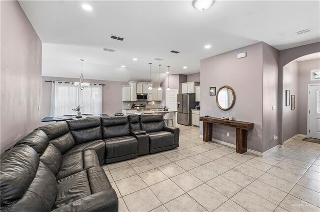 Building Photo - 19 Grand Canyon St