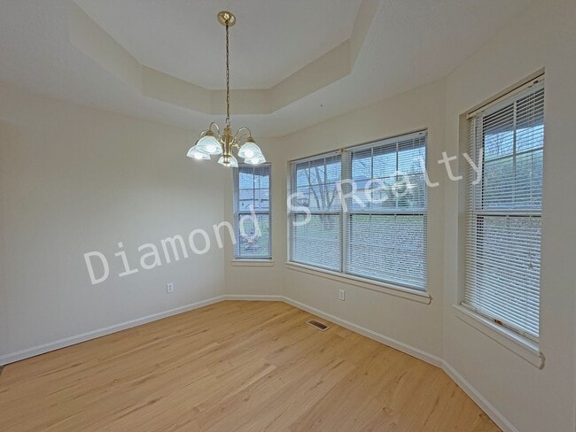 Building Photo - 2 Bedroom Duplex in Nixa Available!!