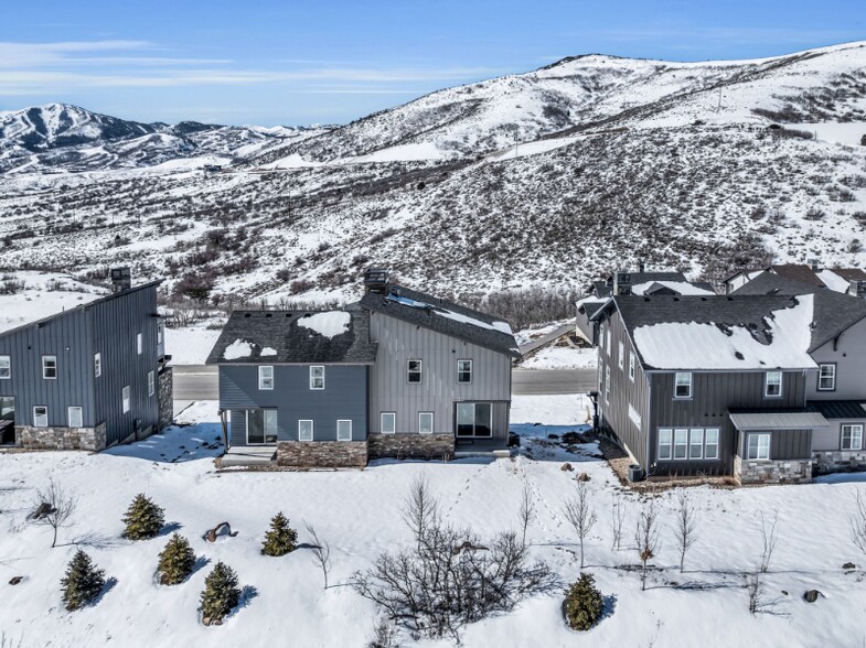 Building Photo - 12662 N Belaview Wy