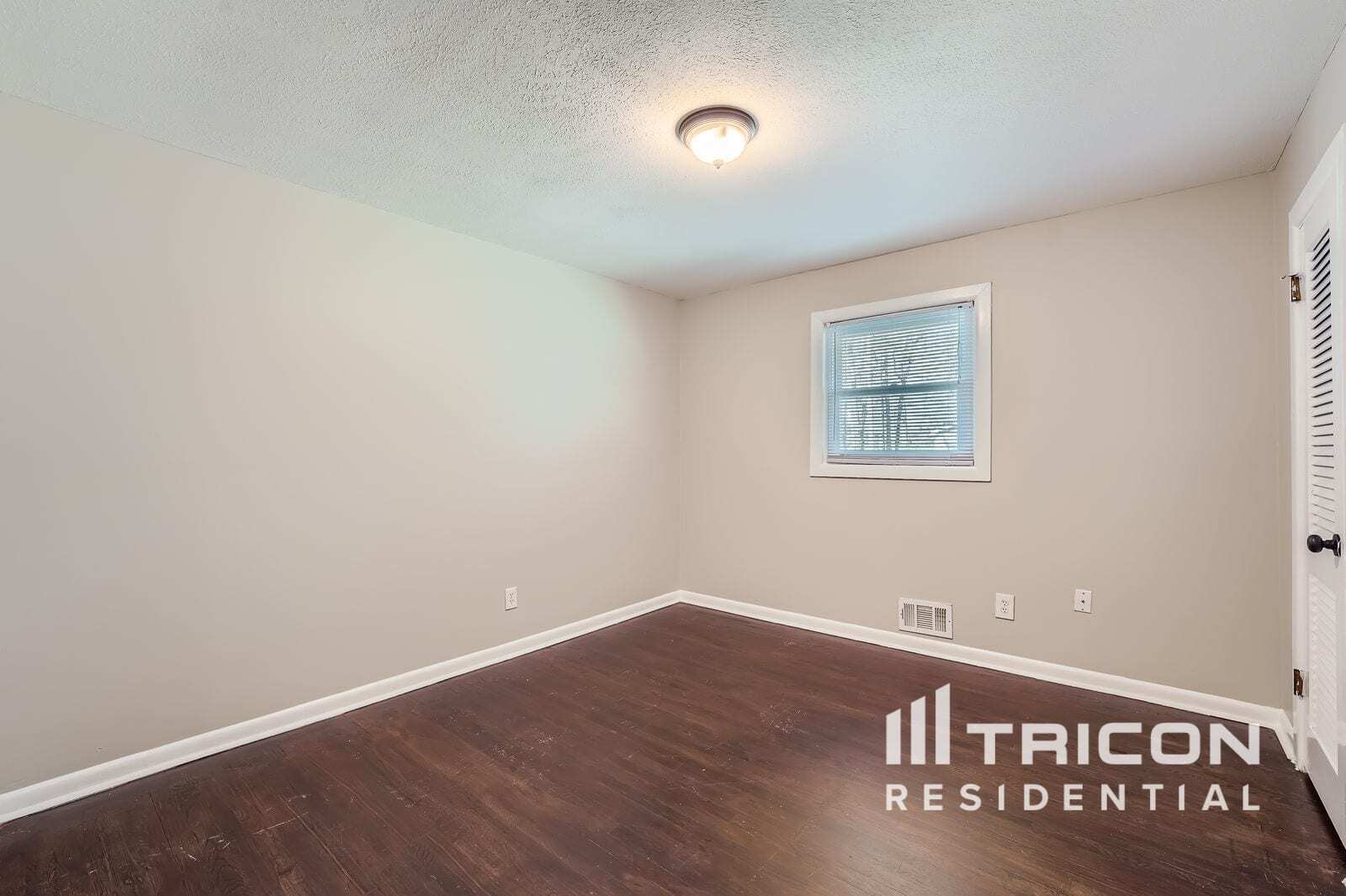 Building Photo - 1695 Virginia Cir