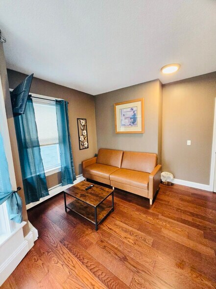 Building Photo - 53 Doyle Ave