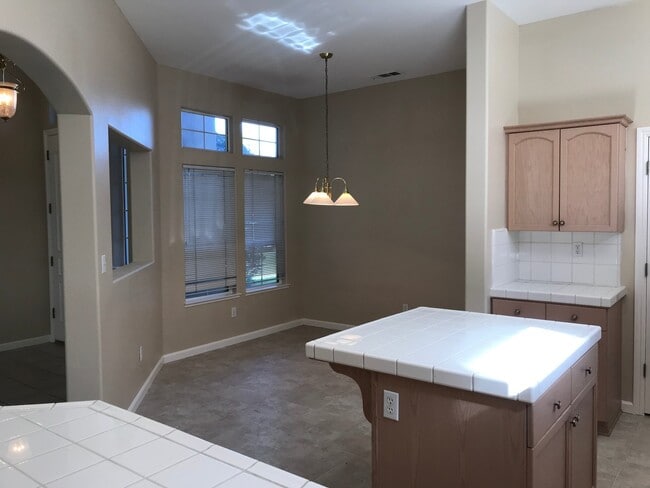 Building Photo - Single story located in a Gated Community!