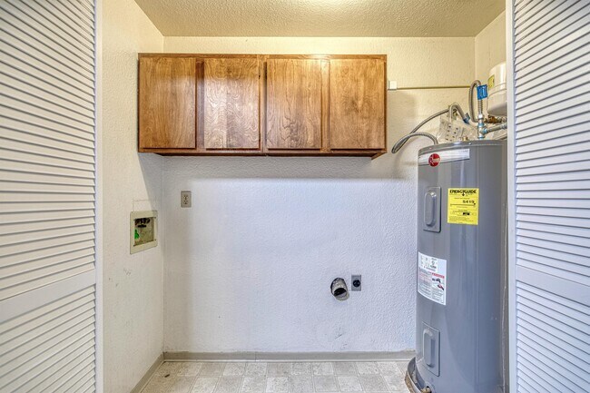 Building Photo - 2776 Reno Way