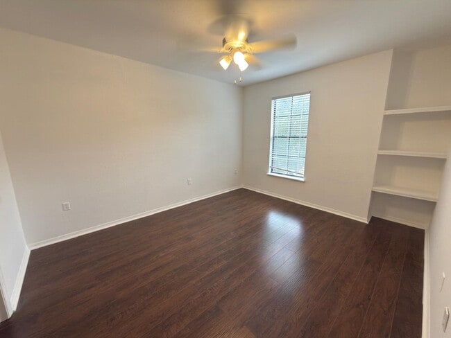 Building Photo - 6123 Metrowest Blvd