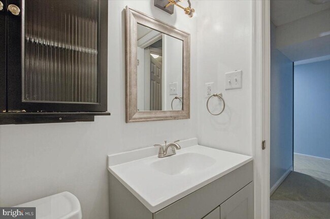 Building Photo - 508 Palmspring Dr