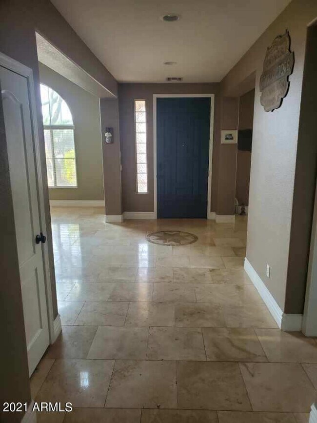 Building Photo - 14345 W Caribbean Ln